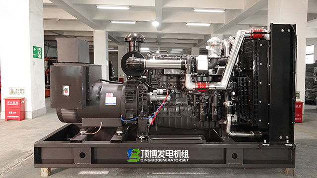 工業(yè)4.0下的電力新選擇：頂博智能柴油發(fā)電機組，為現(xiàn)代工業(yè)注入強勁動力